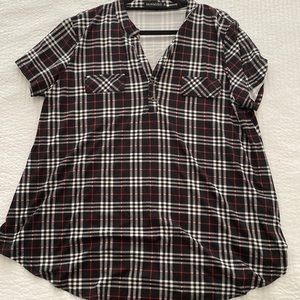 Black plaid shirt, 2X (runs small)